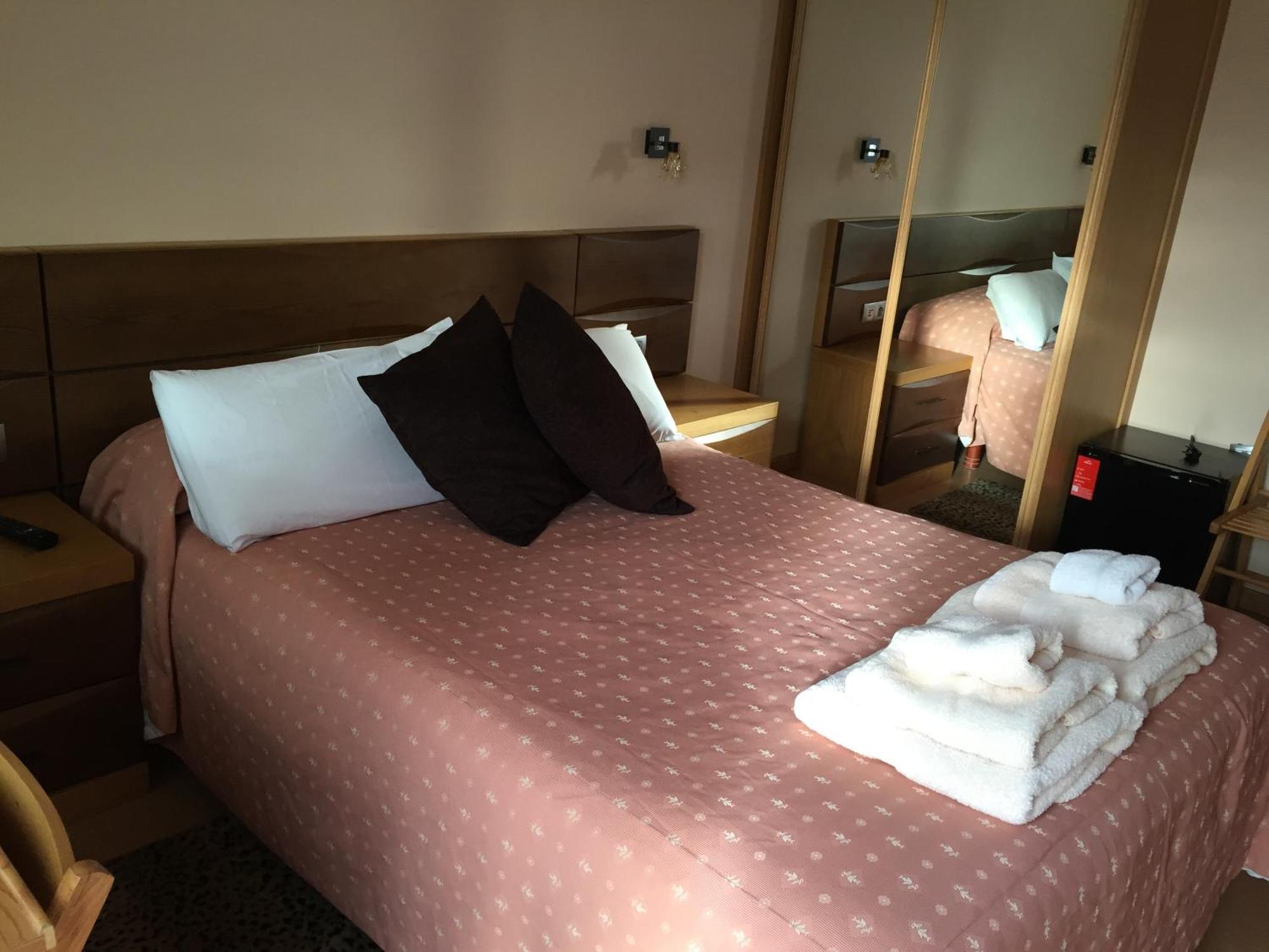 Hotel Santa Cruz Montaos Chambre photo